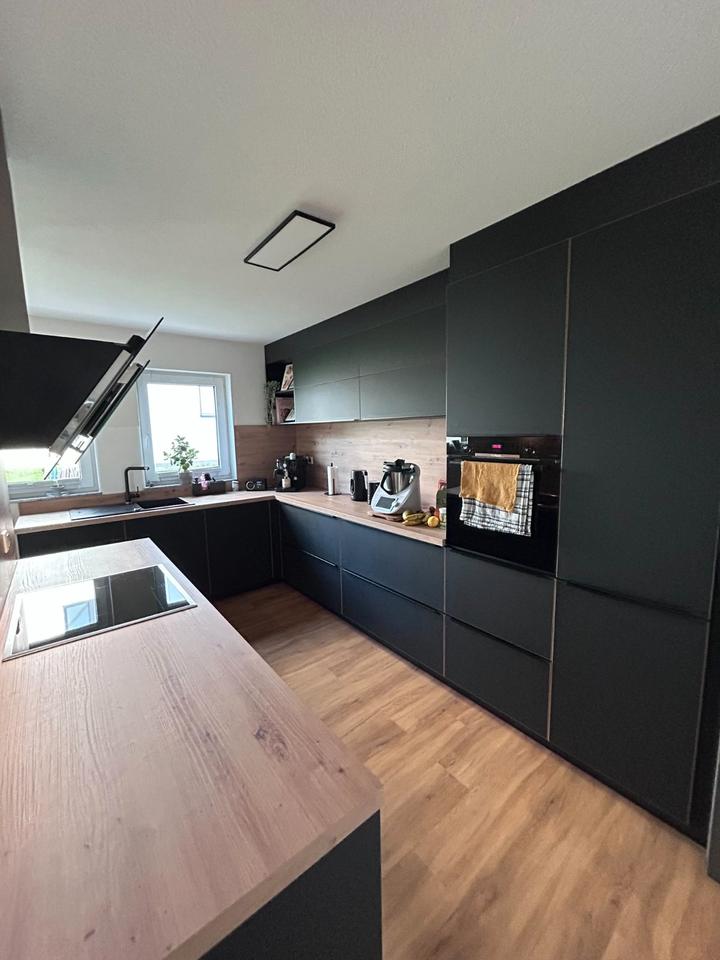 Thumbnail-Neuwertige, 2,5-Zi.-Eigentumswohnung mit Gartenanteil