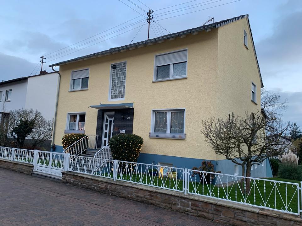 Thumbnail-3-Zimmer-Küche-Bad-Balkon