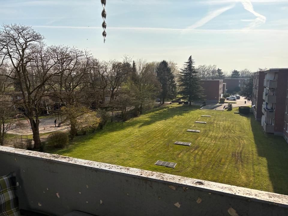 Thumbnail-Eigentumswohnung (93qm) im 8 Parteien-Mehrfamilienhaus