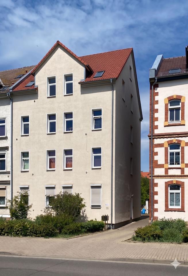 Thumbnail-**Maisonettewohnung mit modernem Bad. Drei Monate kaltmietfrei für Ihren Einsatz als Maler**
