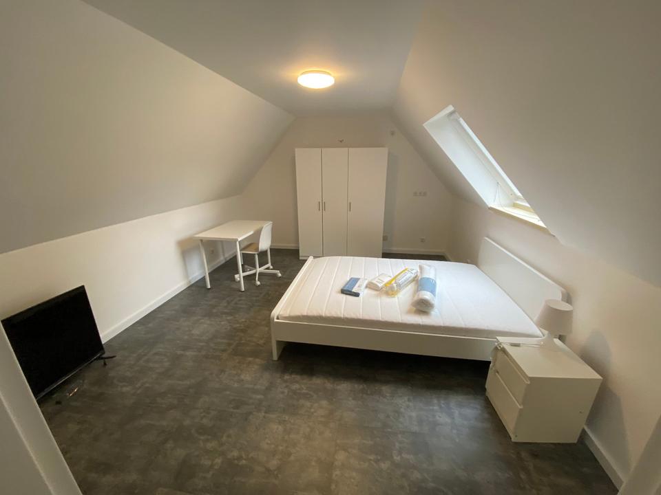 Thumbnail-Möbliertes Zimmer mitten in Stukenbrock