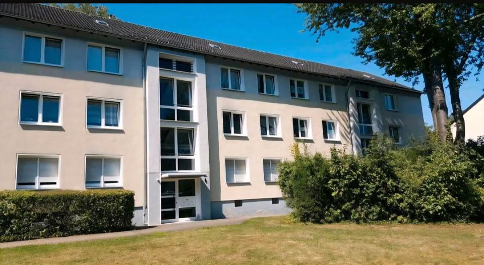 Thumbnail-Charmante 3-Zimmer-Erdgeschosswohnung (Hochparterre) mit Balkon