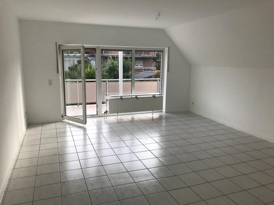 Thumbnail-Moderne Wohnung in Ohler mit Balkon, Garage, Carport und Keller