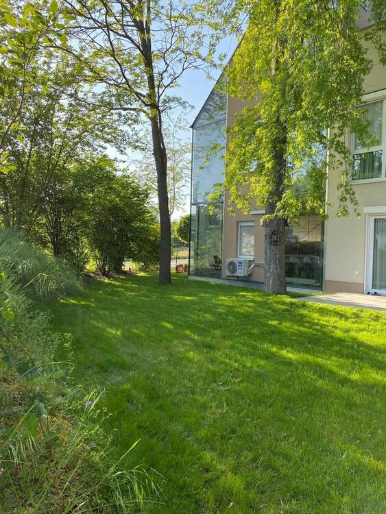 Thumbnail-Provisionsfreies Architektenhaus mit Solar Klima und viel Platz