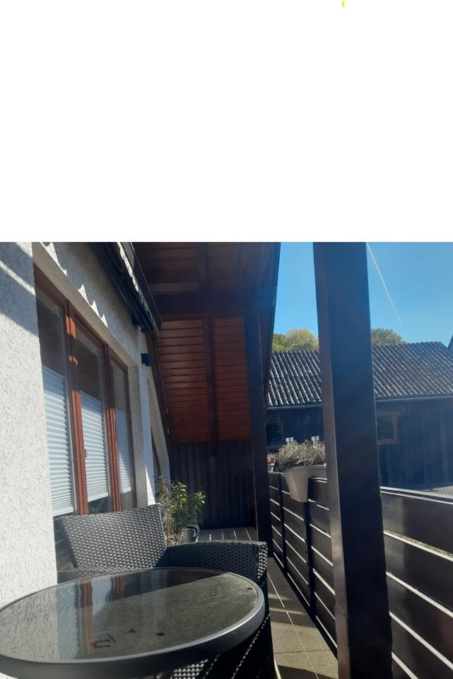 Thumbnail-2,5-Zimmer-Dachgeschosswohnung mit Kamin & Sonnenbalkon