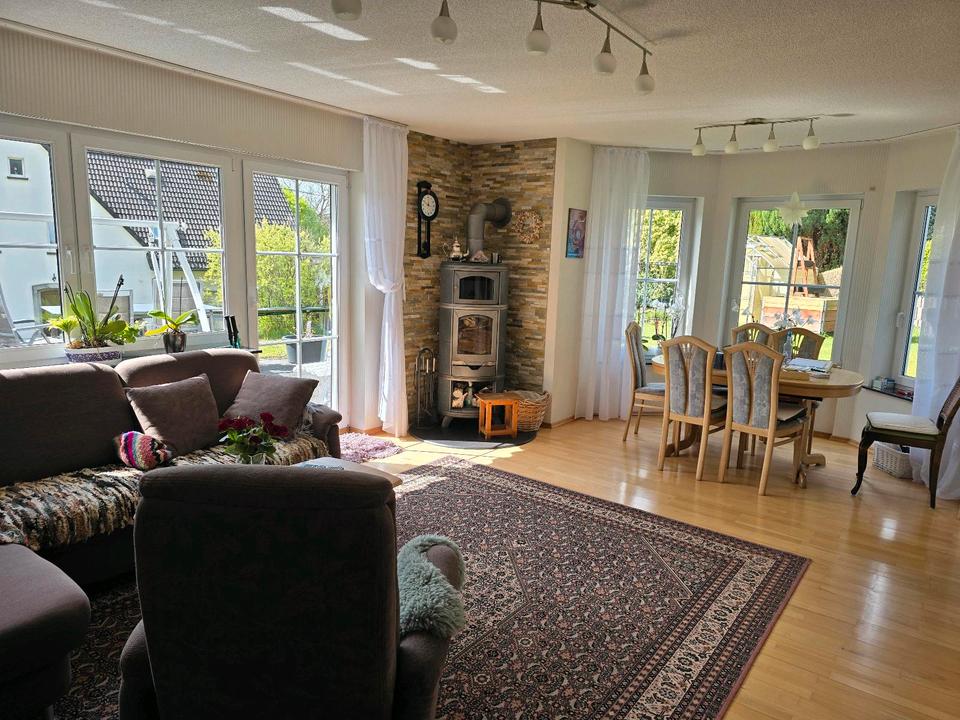 Thumbnail-Helle 3-Zimmer-Wohnung am Südhang mit XL-Terasse & Garagenpacket