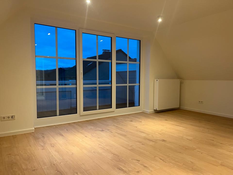 Thumbnail-Erstbezug zentrale Kernsanierte DG Wohnung 63qm