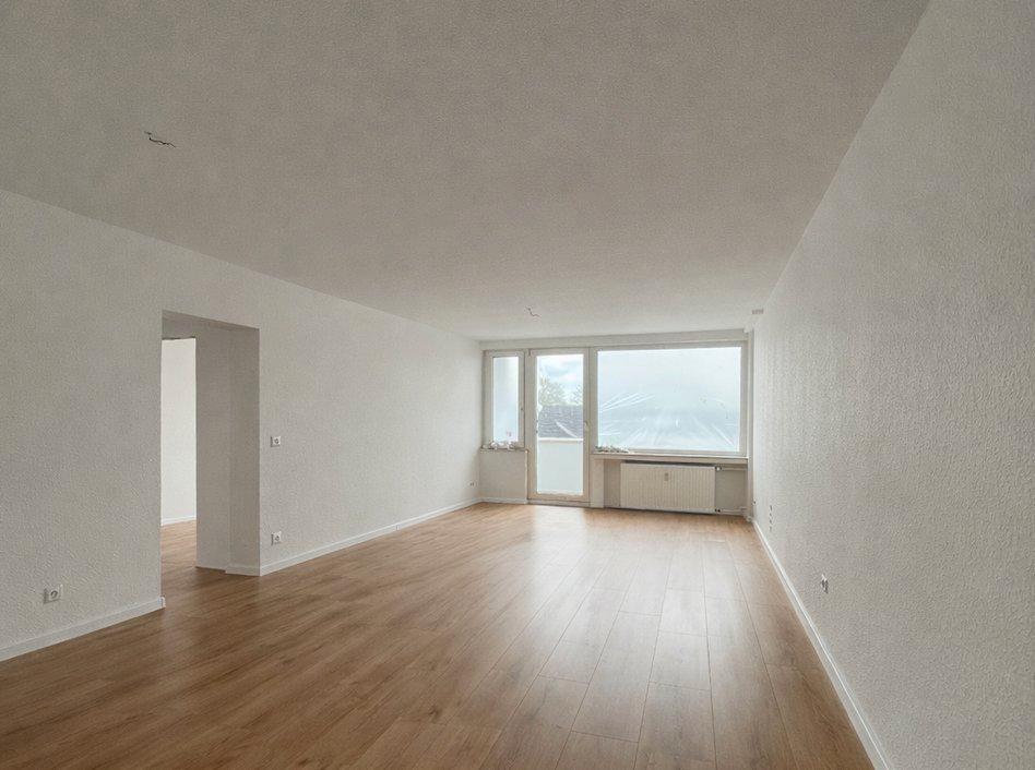 Thumbnail-Helle 3 Zimmer Wohnung 87 m² frisch modernisiert