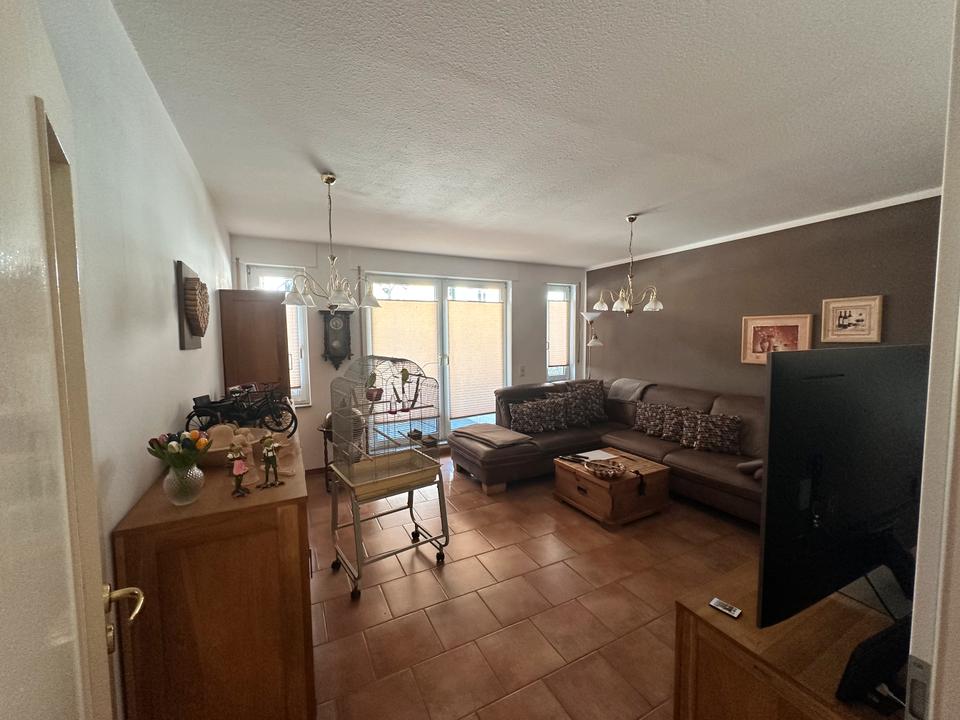 Thumbnail-Moderne 3 Raum Wohnung Hansapark Magdeburg Tiefgarage und Balkon