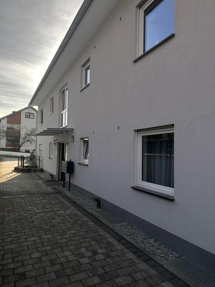 Thumbnail-2 Zimmer DG-Wohnung in Röllfeld zu Vermieten!