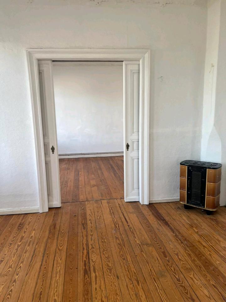 Thumbnail-große 6-Zimmer-Altbauwohnung - WG geeignet