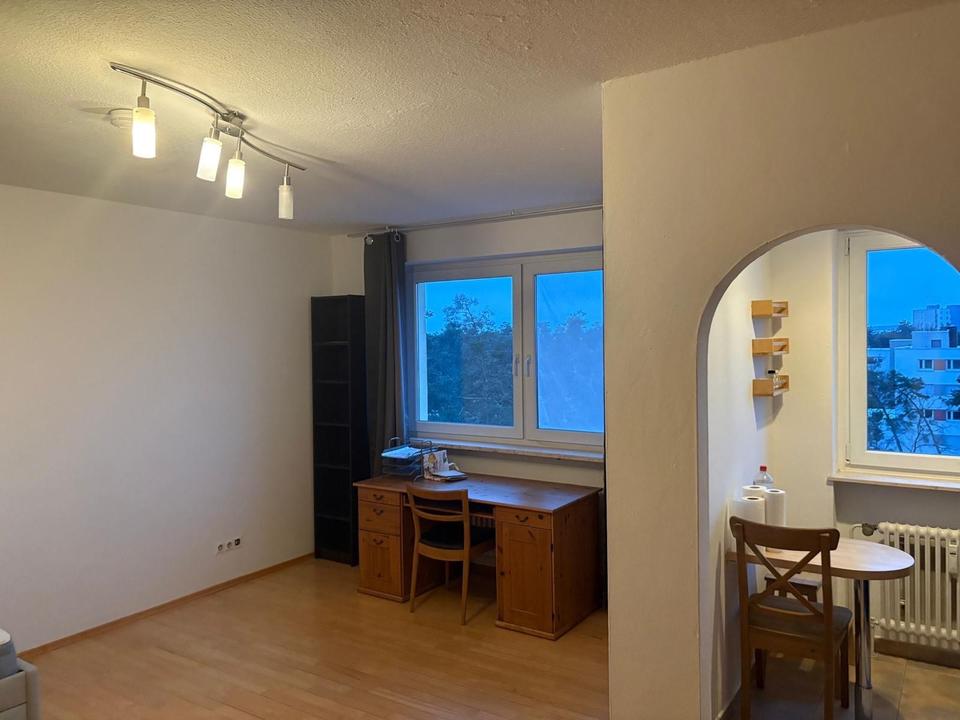 Thumbnail-Möblierte Wohnung in Erlangen 91056: 1,5-Zi + Stellplatz