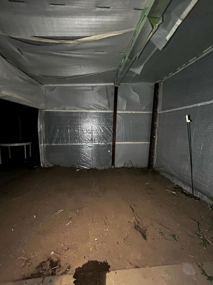 Thumbnail-Holzbungalow mit Solaranlage auf Campingplatz zu verkaufen