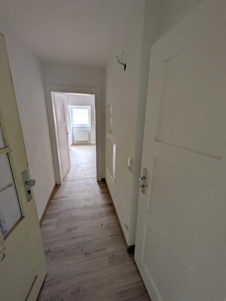 Thumbnail-2-Zimmer Wohnung Rodacher Straße Dachgeschoss