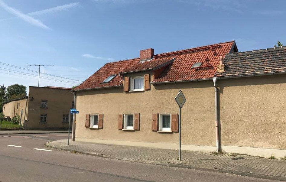 Thumbnail-Einfamilienhaus mit Garage & Nebengebäude in Lützen bei Lepizig