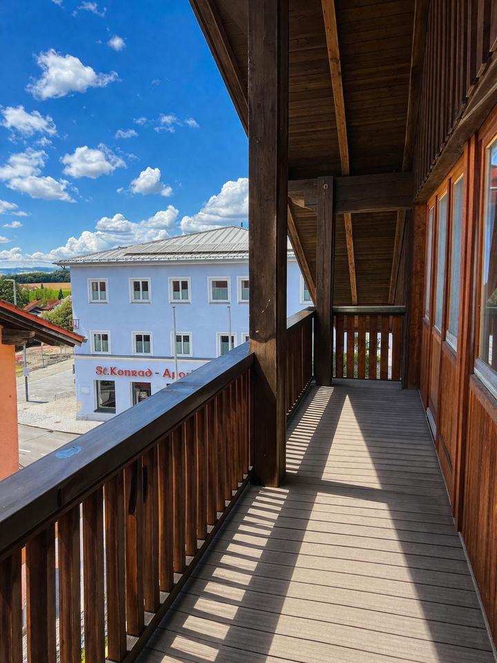 Thumbnail-Helle 120 m² Dachgeschosswohnung, 2,5 Zimmer Wohnung