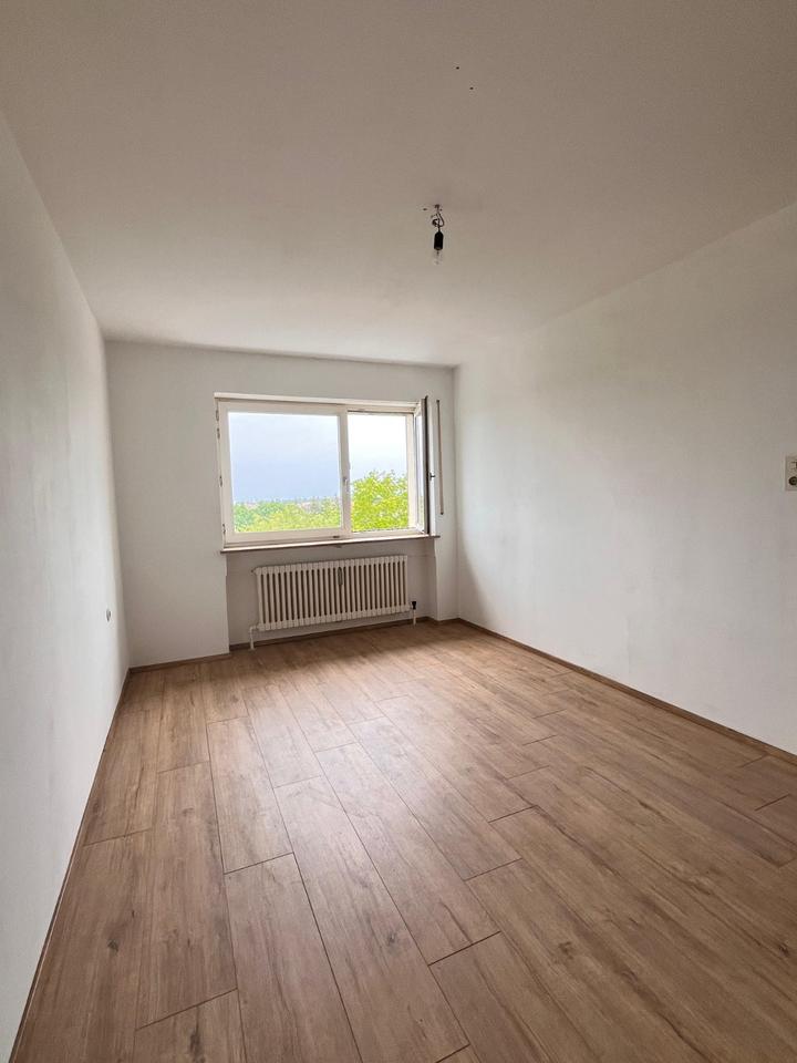 Thumbnail-Helle 3.5Z - Wohnung mit Balkon & Aufzug in Königsbrunn
