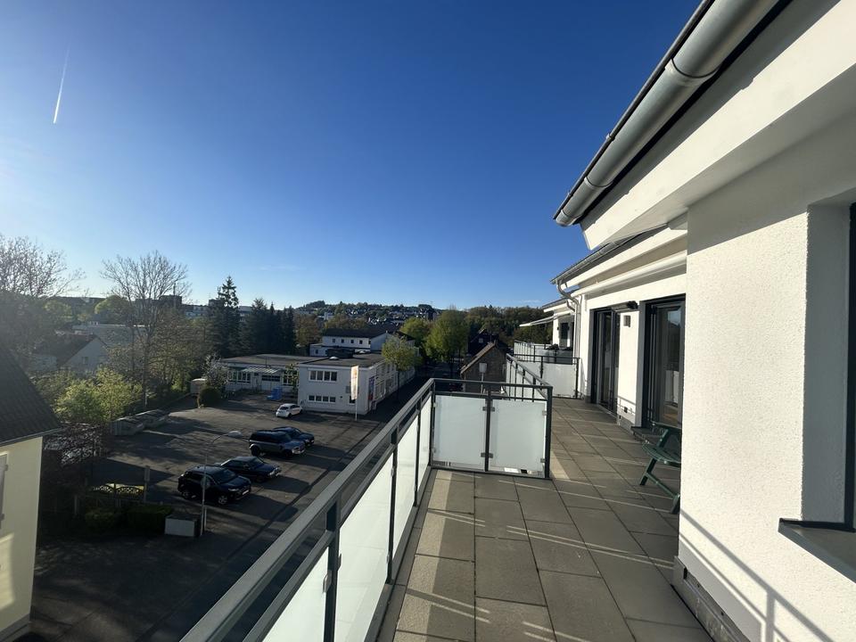 Thumbnail-Möbliertes Penthaus mit Fernblick