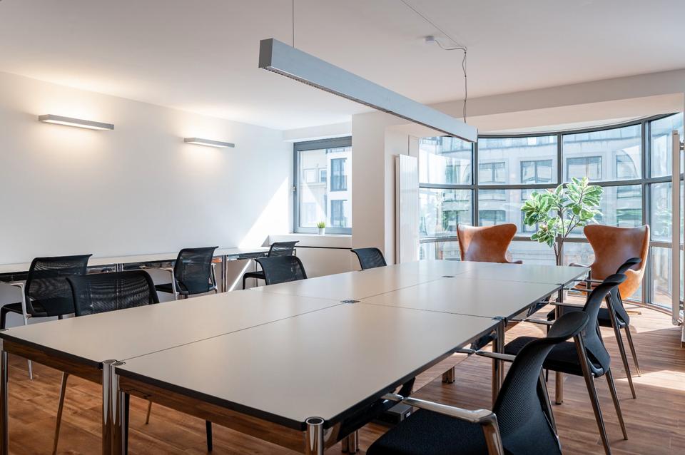 Thumbnail-CoWorking Düsseldorf Königsallee | Fester Arbeitsplatz | 247 Zugang | 229 €
