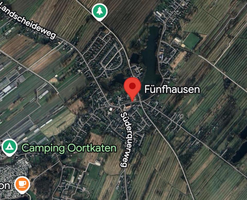 Thumbnail-Infos zu Einfamilienhaus Erbbaurecht mit Pool und Sauna