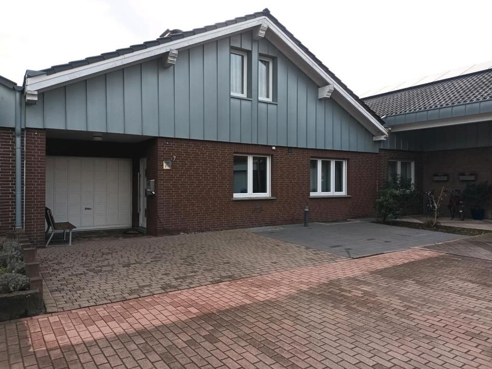 Thumbnail-Teilrenoviertes Zweifamilienhaus ohne Courtage 2400€m² Bj.1976