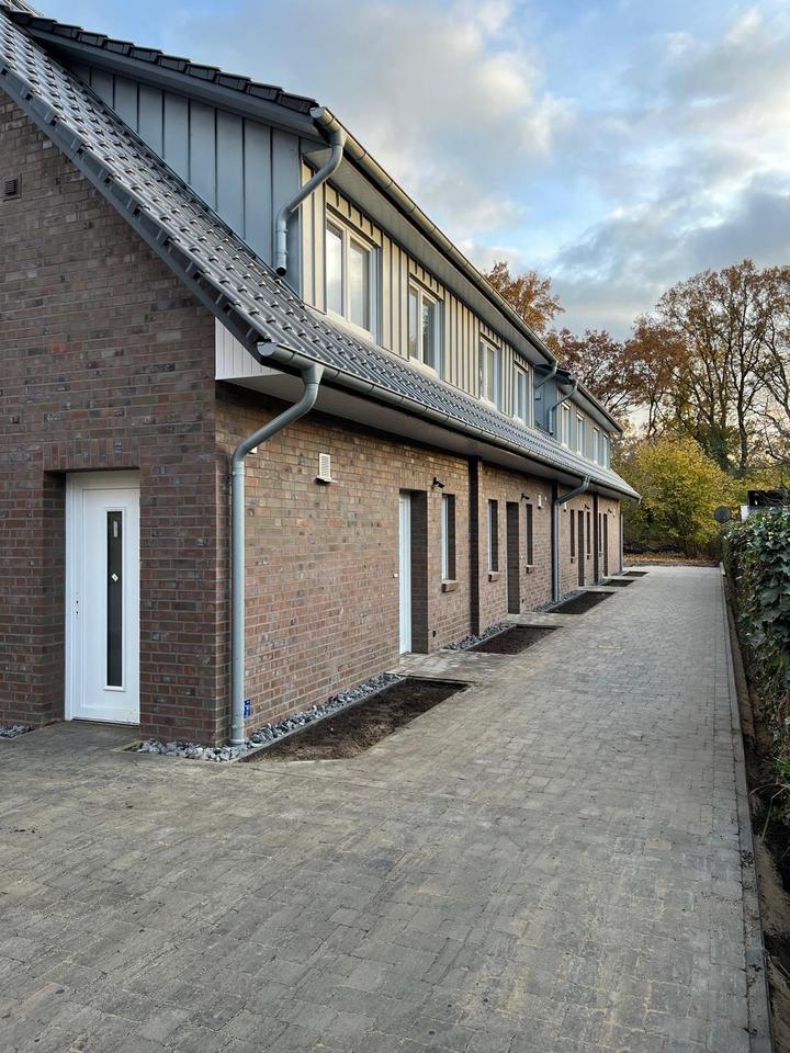 Thumbnail-Neubau Erstbezug KfW 40+ Reihenhaushälften nach Vereinbarung