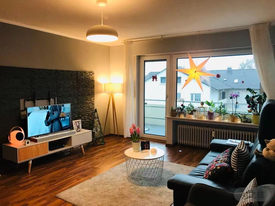 Thumbnail-Helle 3-Zimmer Wohnung mit Balkon im 2. OG in Gütersloh