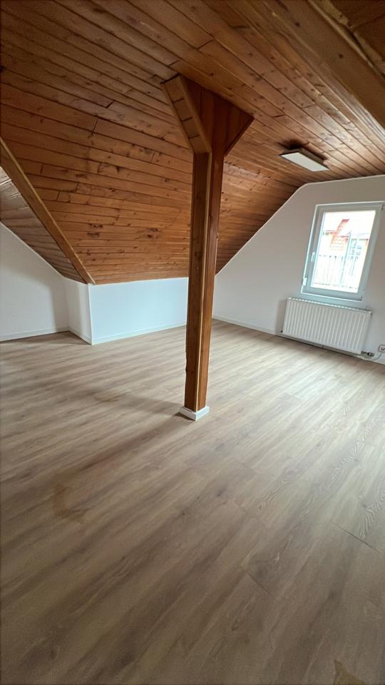 Thumbnail-Frisch renovierte 2 Zimmer Dachgeschoss Wohnung in HN-MITTE
