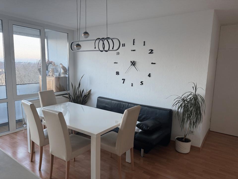 Thumbnail-Hochmoderne 3-Zi.-ETW 75 m² + Balkon + voll möbliert – 149.500 €