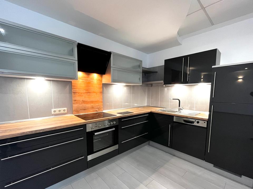 Thumbnail-Wohnung im Zentrum von Püttlingen (EBK, TG-Stellplatz, Balkon)