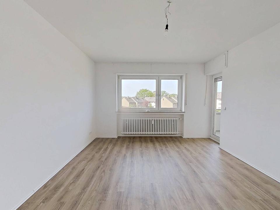 Thumbnail-Schöne 3-Zimmer-Wohnung mit großem BALKON und modernem Wannenbad in Bielefeld-Ummeln
