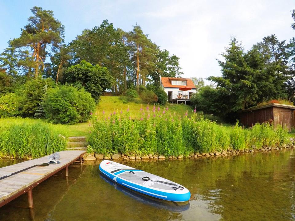 Thumbnail-Ferienhaus direkt am Wasser Seezugang Ruderboot Schwerin Ostsee
