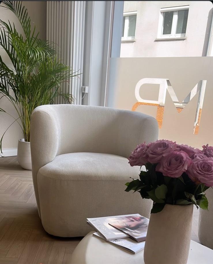 Thumbnail-Platz zu vermieten im Kosmetikstudio (Beauty, Friseur,..)