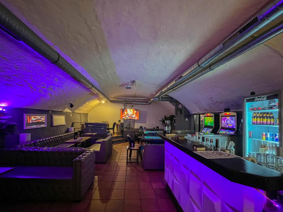 Thumbnail-Etablierte Shisha-Bar in zentraler Lage von Brackenheim – voll ausgestattet & betriebsbereit