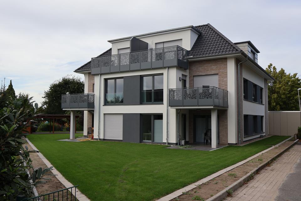 Thumbnail-Moderne Erdgeschosswohnung mit Terrasse und Garten in ruhiger Lage