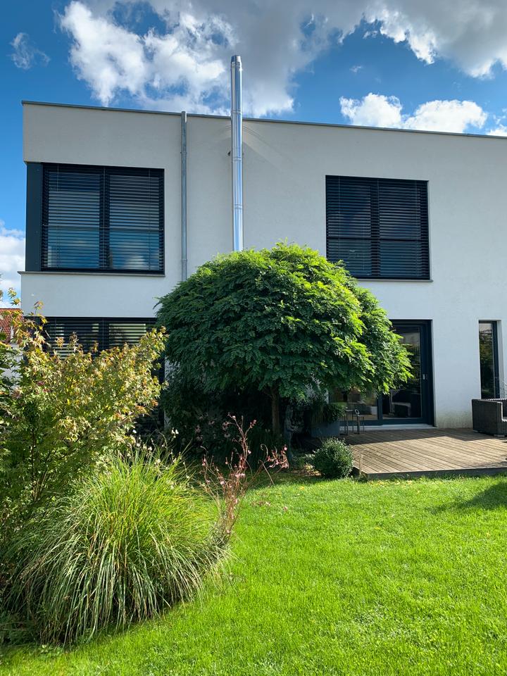 Thumbnail-Modernes Einfamilienhaus mit tollem Garten, Sauna & viel Licht