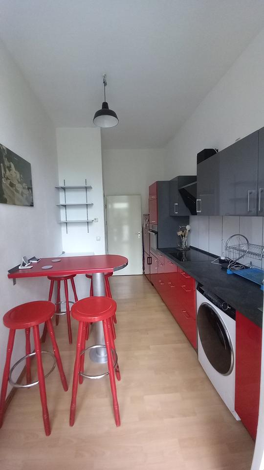 Thumbnail-Helle möbilierte 2 Zimmer Wohnung WG geeignet