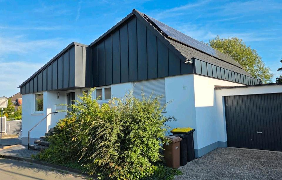 Thumbnail-Einfamilienhaus freistehend, saniert, 2 Garagen, Pool, 5 Zimmer,