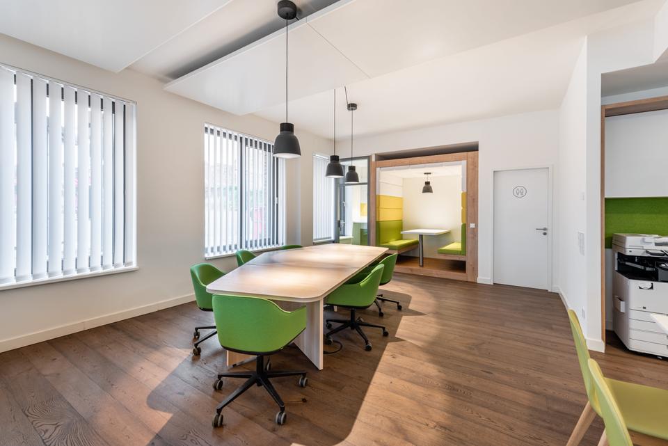 Thumbnail-Service-büros für 10 Personen in REGUS Kaistraße