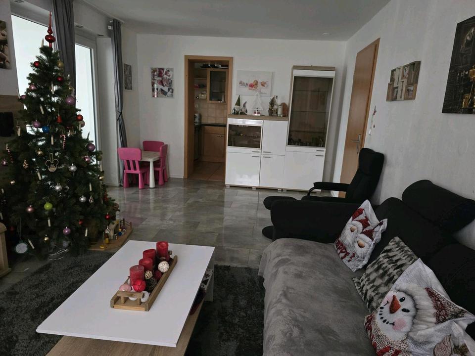 Thumbnail-Erdgeschosswohnung mit Wintergarten & eigenem Garten