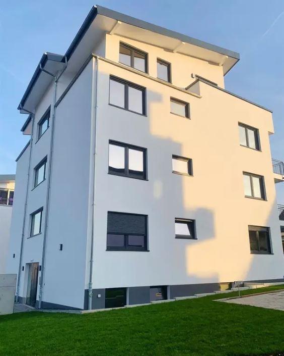 Thumbnail-Butzbach: Stilvolle Masionette-3,5-Zimmer-Wohnung mit Balkon, Dachterrasse, Stellplatz