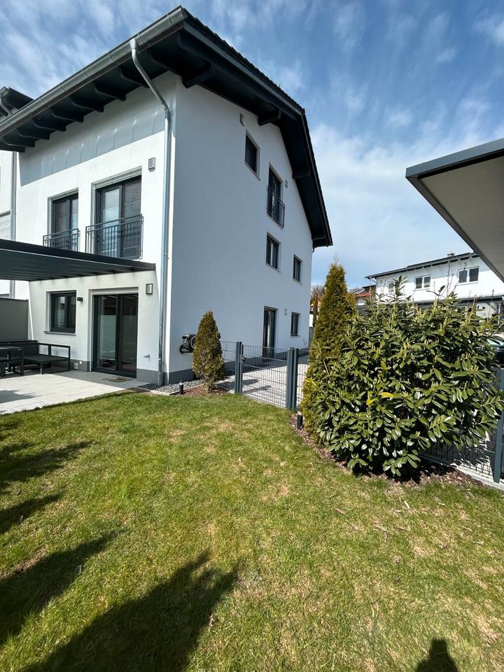 Thumbnail-Modernes KfW 55 Reiheneckhaus in Vilsbiburg