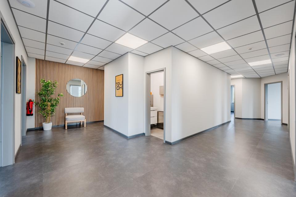 Thumbnail-Frisch renoviertes Büro in Potsdam – Kompakt, modern & bezugsbereit