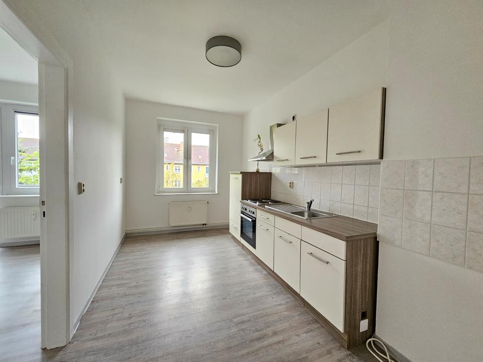 Thumbnail-2-Zimmer-Wohnung mit EBK, modernem Bad, Balkon