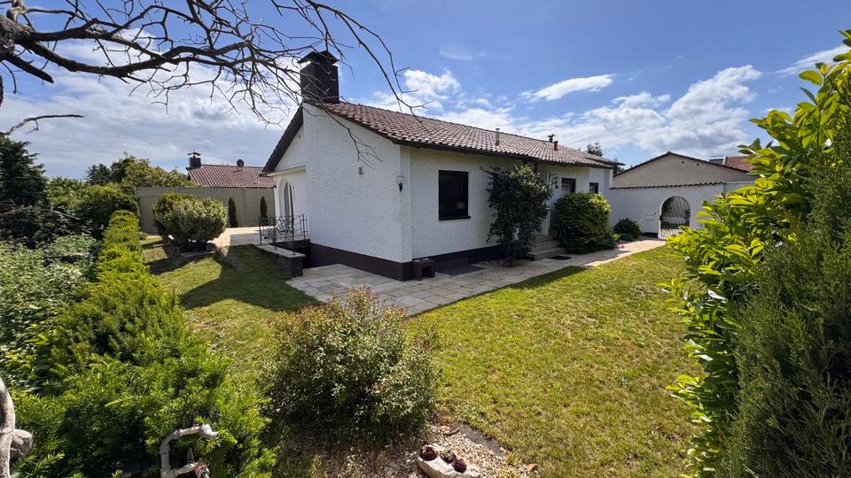 Thumbnail-Großzügiger Bungalow auf 653 m² Grundstück mit Ausbaupotenzial –