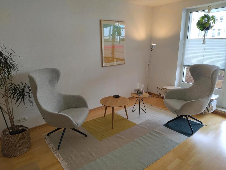 Thumbnail-Zentral gelegener Praxisraum für CoachingBeratungTherapie