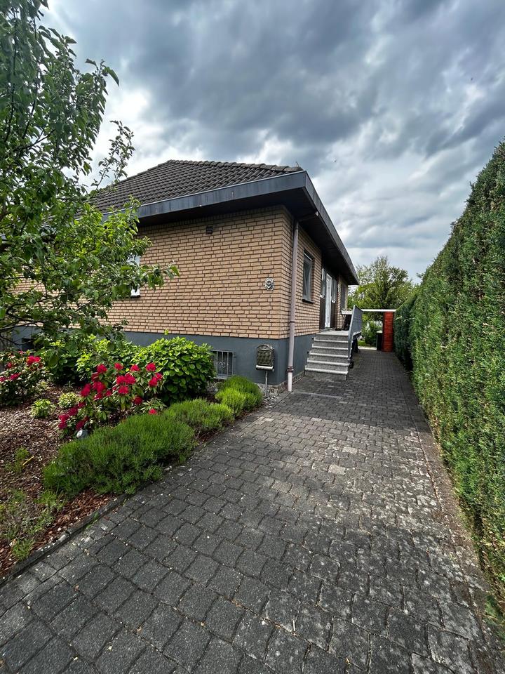 Thumbnail-Einfamilienhaus in Willroth – Waldrandlage, Kamin, großer Garten