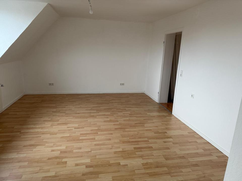 Thumbnail-Frisch renovierte Wohnung mit Balkon