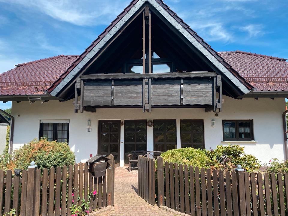 Thumbnail-Villa in Hanglage mit eigenen Bachzugang in Jossgrund