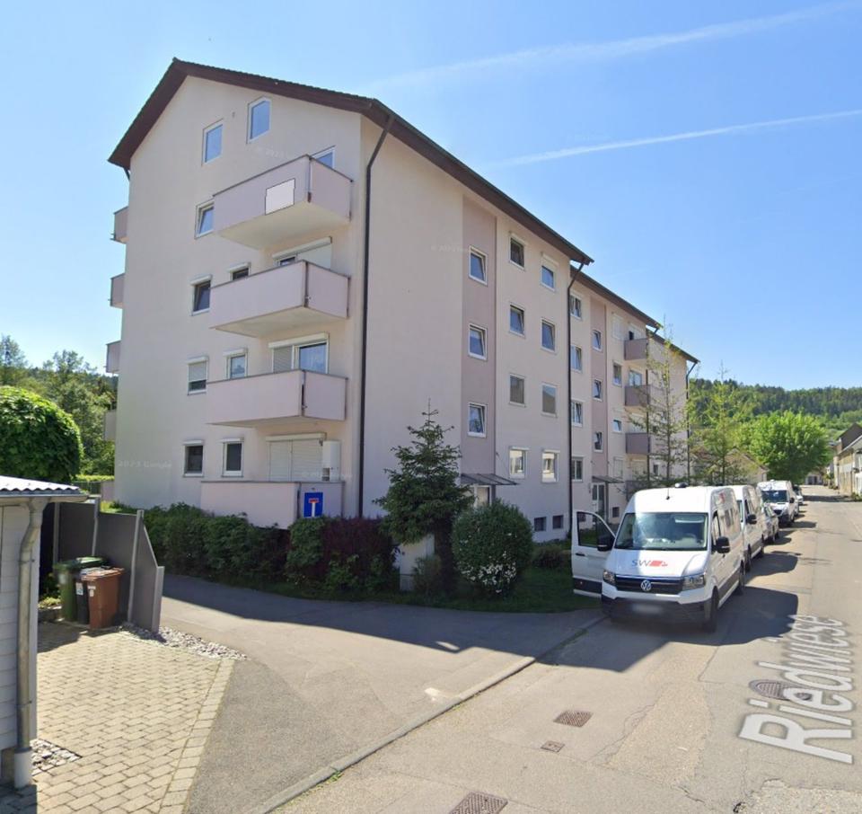 Thumbnail-Attraktive 3,5-Zimmer-Wohnung mit zwei Balkonen und Tiefgarage